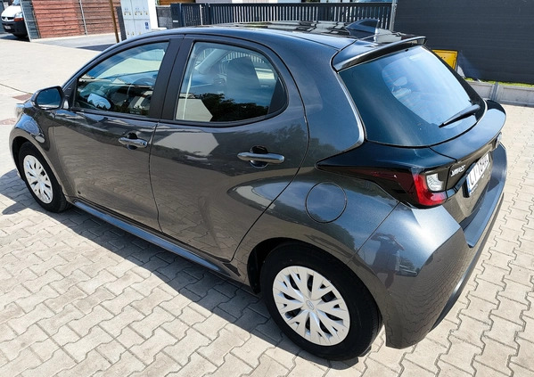 Toyota Yaris cena 59999 przebieg: 93164, rok produkcji 2022 z Jedwabne małe 301